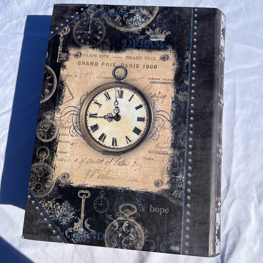 Vintage Clock Art Pho-Book